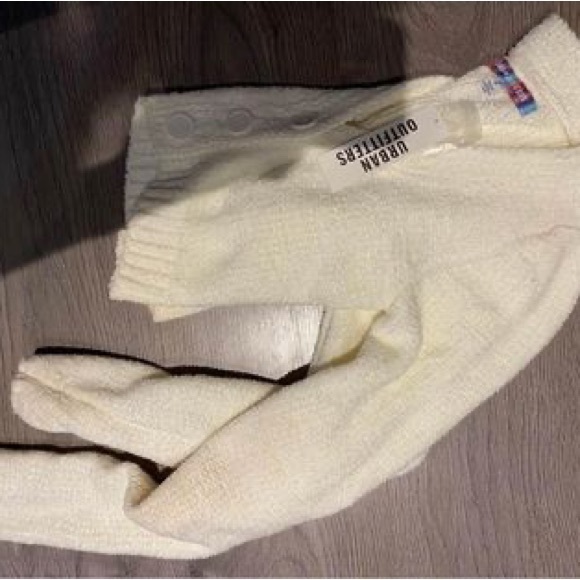 Urban outfitters cropped cardigan - Picture 2 of 3